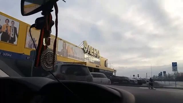 Новогодние каникулы/Едем в деревню/Отдых с друзьями смотреть онлайн