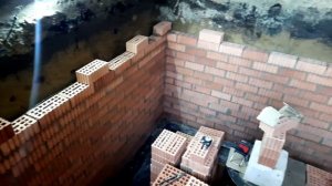 Строим подвал. Кладка кирпича без подрезки Строим подвал своими руками