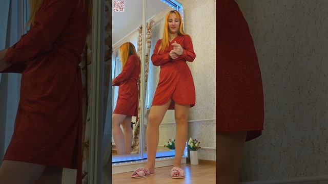Примерка красного платья в блестках ✨ смотреть онлайн
