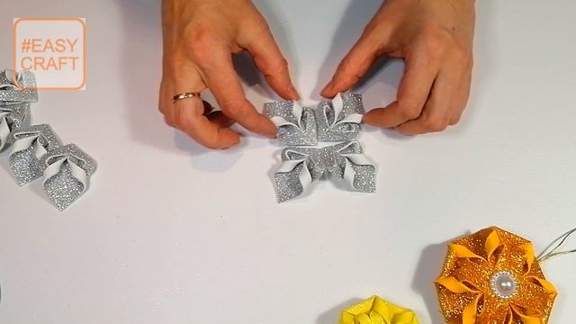 Красивая новогодняя ёлочная 3д игрушка из фоамирана за 10 минут Поделки на ёлку 2022 своими руками смотреть онлайн