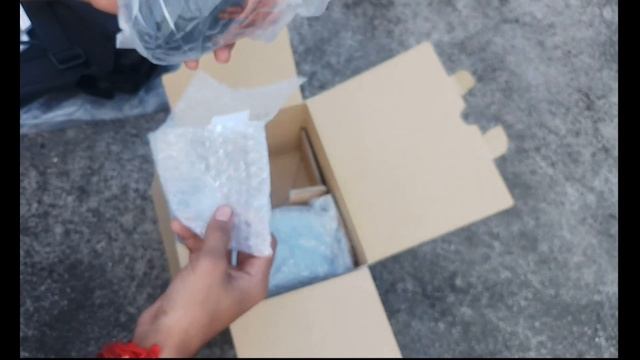 Unboxing of Canon eos 1300d DSLR in Hindi | 2018. смотреть онлайн