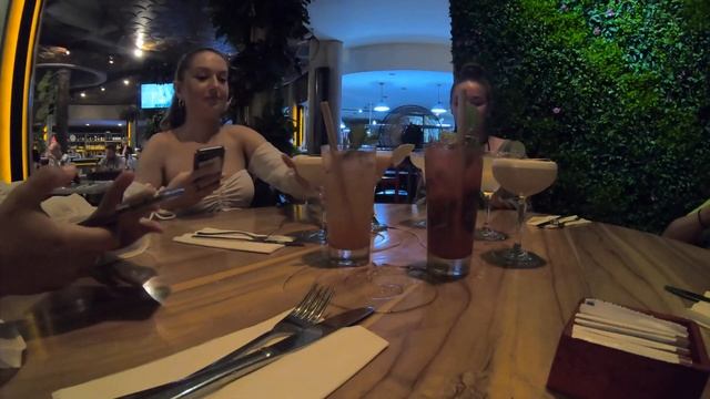 GIRLS TRIP VLOG - BALI 2020 #3 | Bali Swings, Nusa Penida & FOOD смотреть онлайн