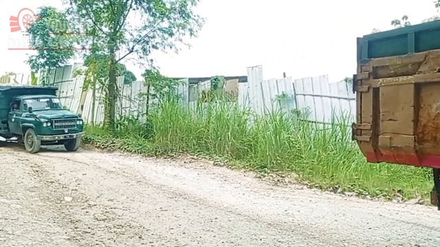 Heavy Load️‼️Old Toyota Trucks Are No Less Powerful Than Hino Trucks смотреть онлайн