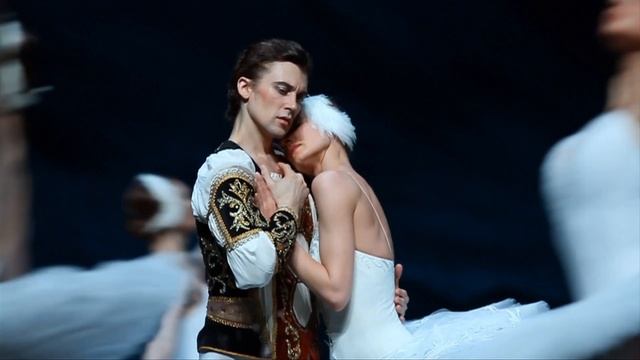 St Petersburg Ballet Theatre Presents Swan Lake, At Montecasino смотреть онлайн