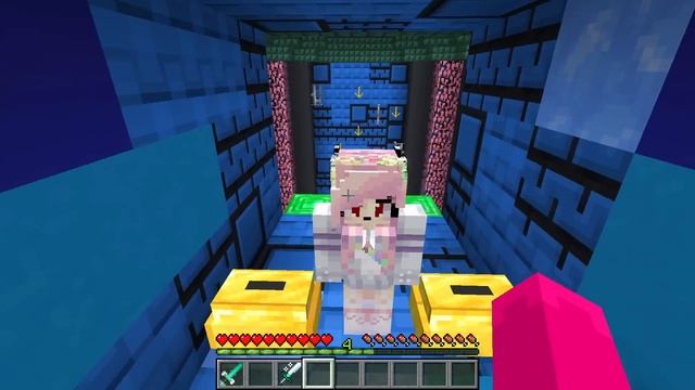 I Found THE BIGGEST SECRET PEPSI Can BASE Vs COLA Can BASE! What Is INSIDE LONGEST CAN Minecraft?