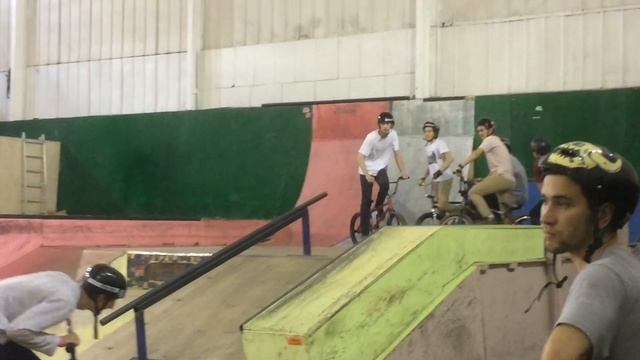 WEBISODE 4 | ДЕНЬ АКСЕНА смотреть онлайн