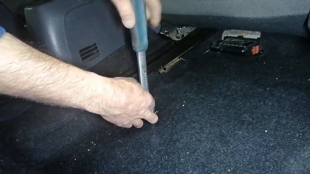 Opel Corsa Vauxhall Corsa Seat Removal