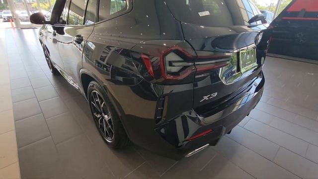 New 2022 BMW X3 xDrive30i - Carbon Black Metallic смотреть онлайн
