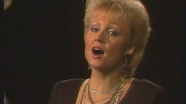 Anne Veski - Maapealne tee (V. Reznikov - L. Tungal) смотреть онлайн