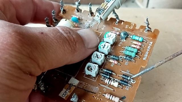 Разбор монитора LG FLATRON F700P/Цветмет да и только.... смотреть онлайн