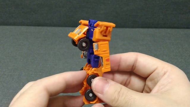 Обзор трансформера Huffer - Legends Class - Generations - Combiner Wars. Музей Р-ТФ.