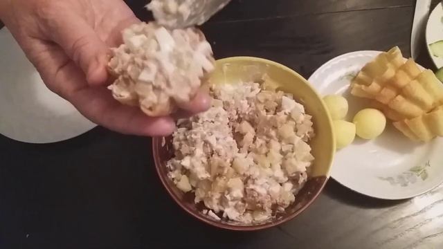 Салат с тунцом