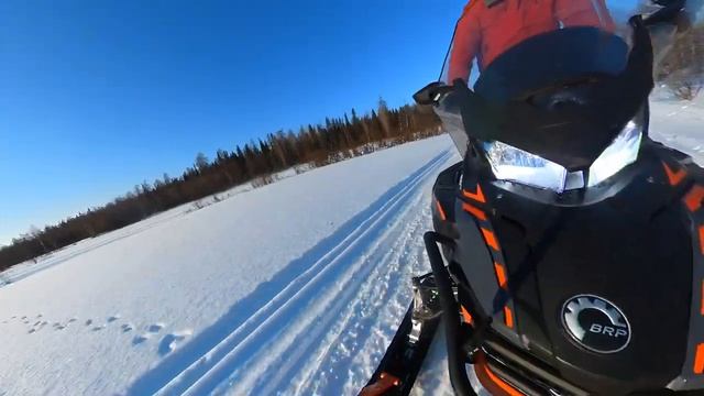 Снегоходная идиллия в Архангельской области смотреть онлайн