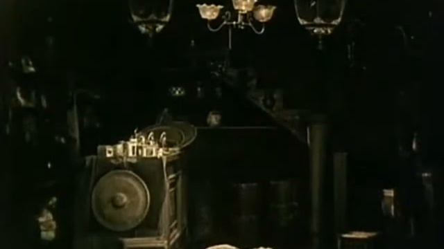 Broken Blossoms - The Yellow Man and the Girl - D.W. Griffith, Lilian Gish (1919) - 5/9 смотреть онлайн