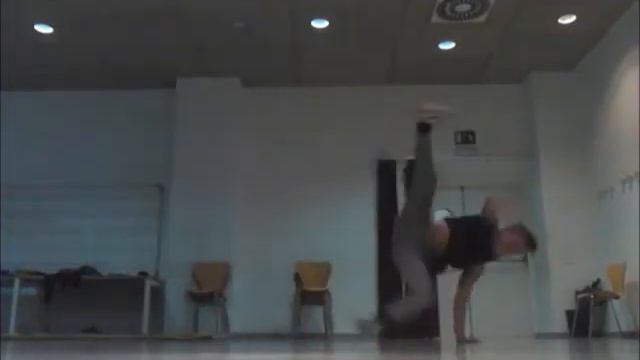 TWISTER'S - IvanCubero смотреть онлайн
