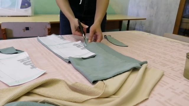 Шью тренд этого лета. Модный кроп-топ своими руками. Шить легко смотреть онлайн