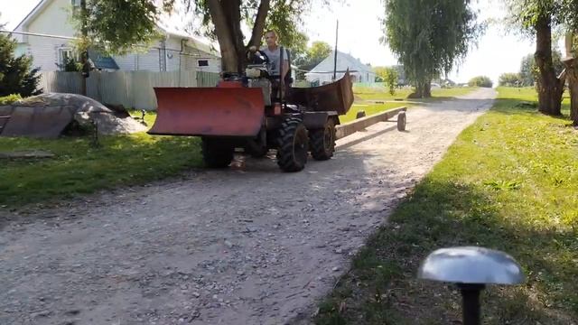 Самодельный минитрактор! И снова перевозка бетонных опор ЛЭП!) смотреть онлайн