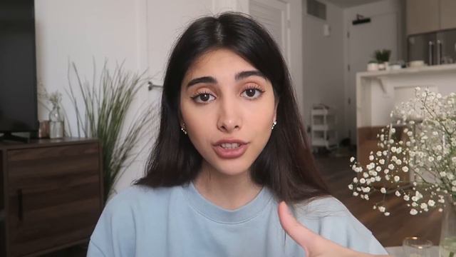 10 LIFE HACKS TO LOOK BETTER IN PHOTOS / MODEL TIPS смотреть онлайн
