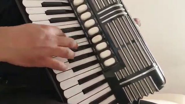 Akkordeon Hohner Morino IV N Ebay смотреть онлайн
