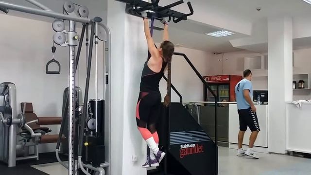 Подтягивания с резиной смотреть онлайн