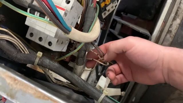 Промышленная стиральная машина Primus Favorit RS 10. Ремонт промышленной стиральной машины. смотреть онлайн