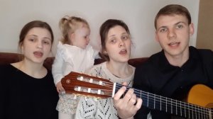 УЛЫБАЕТСЯ НЕБО СИНЕЕ | Пасхальная песня под гитару | 7я Дегтяревых. Пасха 2021 С праздником Весны!