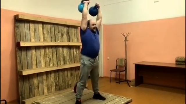 Упражнения с гирей 24 кг смотреть онлайн