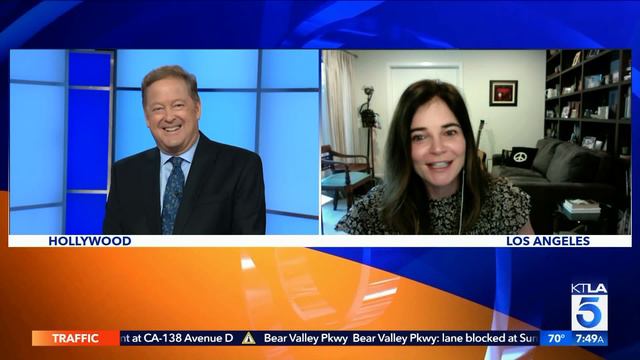 "Breaking Bad" Star Betsy Brandt on the New AMC Series "Soulmates" смотреть онлайн
