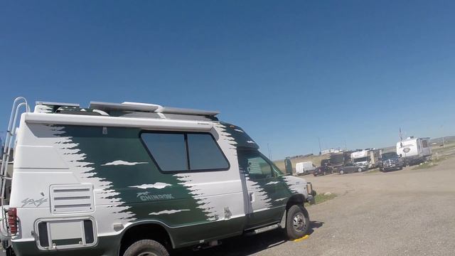 Chinook 4x4 Camper Van spotted in South Dakota смотреть онлайн