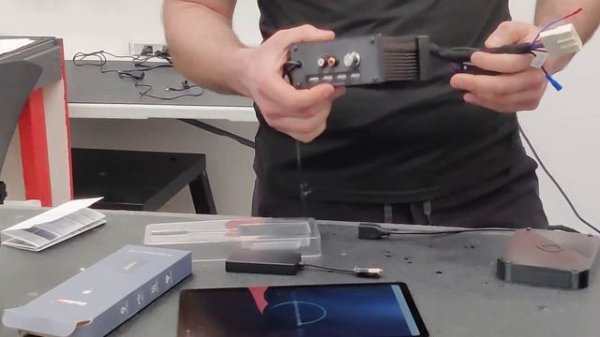 Get Apple CarPlay on your Android tablet with the CarLinkIt USB Dongle