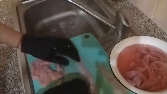 Как почистить кишки для домашней колбасы. смотреть онлайн
