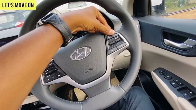 Hyundai Verna ( Detailed Explanation Of Hyundai Verna All Variants ) Verna SX MT Petrol Black Wheel