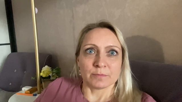 Поставили стекло.Едем в Hoff.Ирина просит метлу?.Заказали кровать.Влог. смотреть онлайн