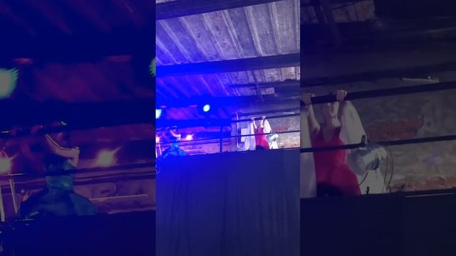 Это Ж опера:-))Шик:-)) смотреть онлайн