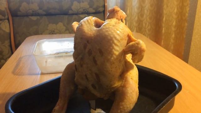 Курица в духовке. Как приготовить сверх сочную курицу с хрустящей корочкой. смотреть онлайн
