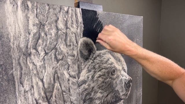 Painting a Bear Hug смотреть онлайн