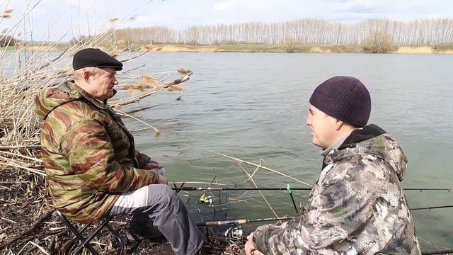 Бешеный клев карася весной на фидер / Отвели душу по активному клеву смотреть онлайн