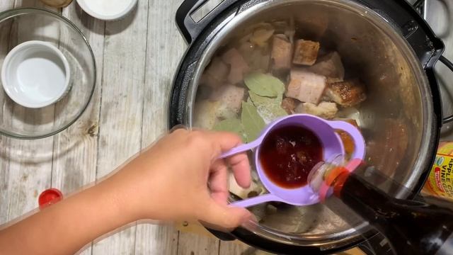 Instant Pot Roasted Pork Belly Stew with Coconut milk | Lechon Paksiw sa Gata Recipe смотреть онлайн