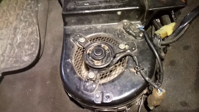 Моторчик задней печки Land Cruiser 80(1) смотреть онлайн