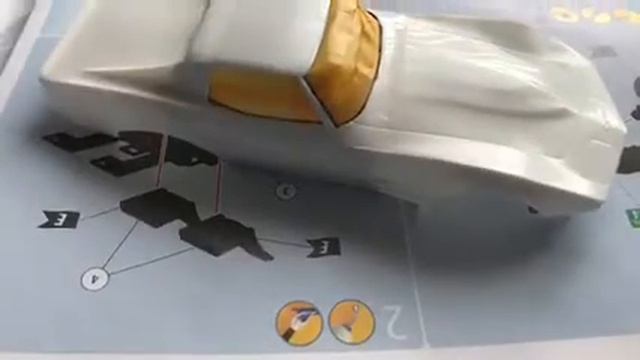 Sklejanie Chevroleta Corvette C3 Revell 1:32 смотреть онлайн