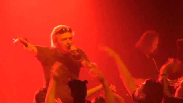 К. Кинчев: "Че ты глаза отводишь?" смотреть онлайн