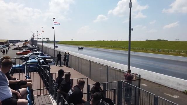 STAGE 3 AUDI RS3 VS BENTLEY CONTINENTAL SUPERSPORT DMAXX250 смотреть онлайн