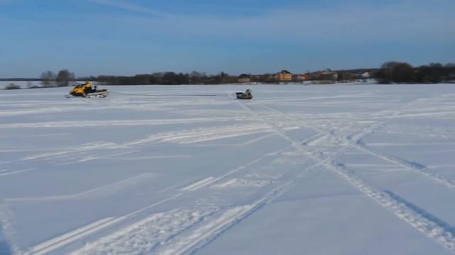 Снегоход  ватрушка, дети 2