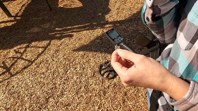 Park Metal Detecting | Trying Out the Nokta Makro Simplex Plus Metal Detector смотреть онлайн