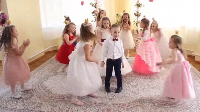 Выпускной утренник в детском саду часть 1 смотреть онлайн