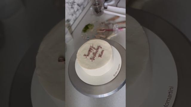 ДЕЛАЕМ ТРЕНДОВЫЕ КРЕМОВЫЕ ЦВЕТЫ ИЗ КРЕМ ЧИЗ смотреть онлайн