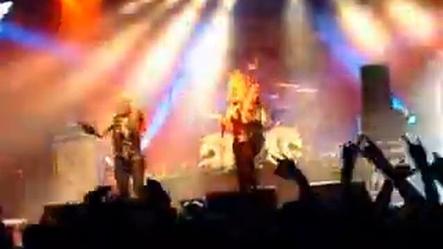 Doro PEsch + Sabina Classen (HOLY MOSES) - All We Are - live смотреть онлайн