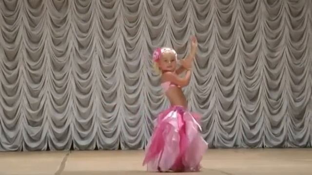 Восточные танцы Ангелина 5 лет смотреть онлайн