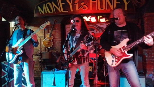 SmoKings - Don't Play Your Rock 'N' Roll to Me (Smokie) 18/11/22 SPb смотреть онлайн