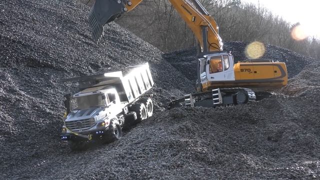 KABOLITE K970 IN ACTION! LIEBHERR R970 WORK EXTREME HARD! COOL RC VEHICLES ! MERCEDES OVERLAND 6X6 смотреть онлайн